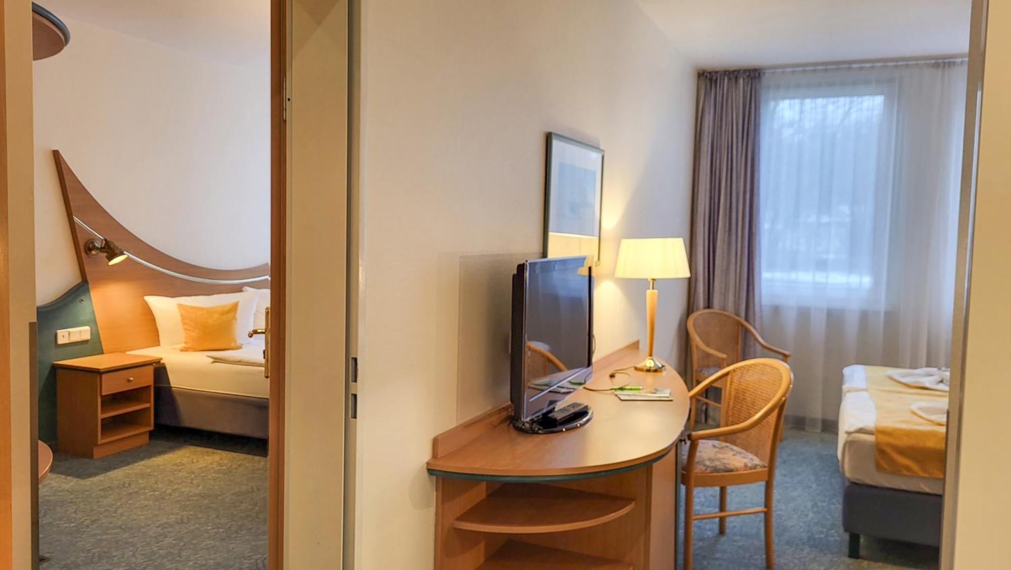 Päwesin Seehotel Bollmannsruh מראה חיצוני תמונה
