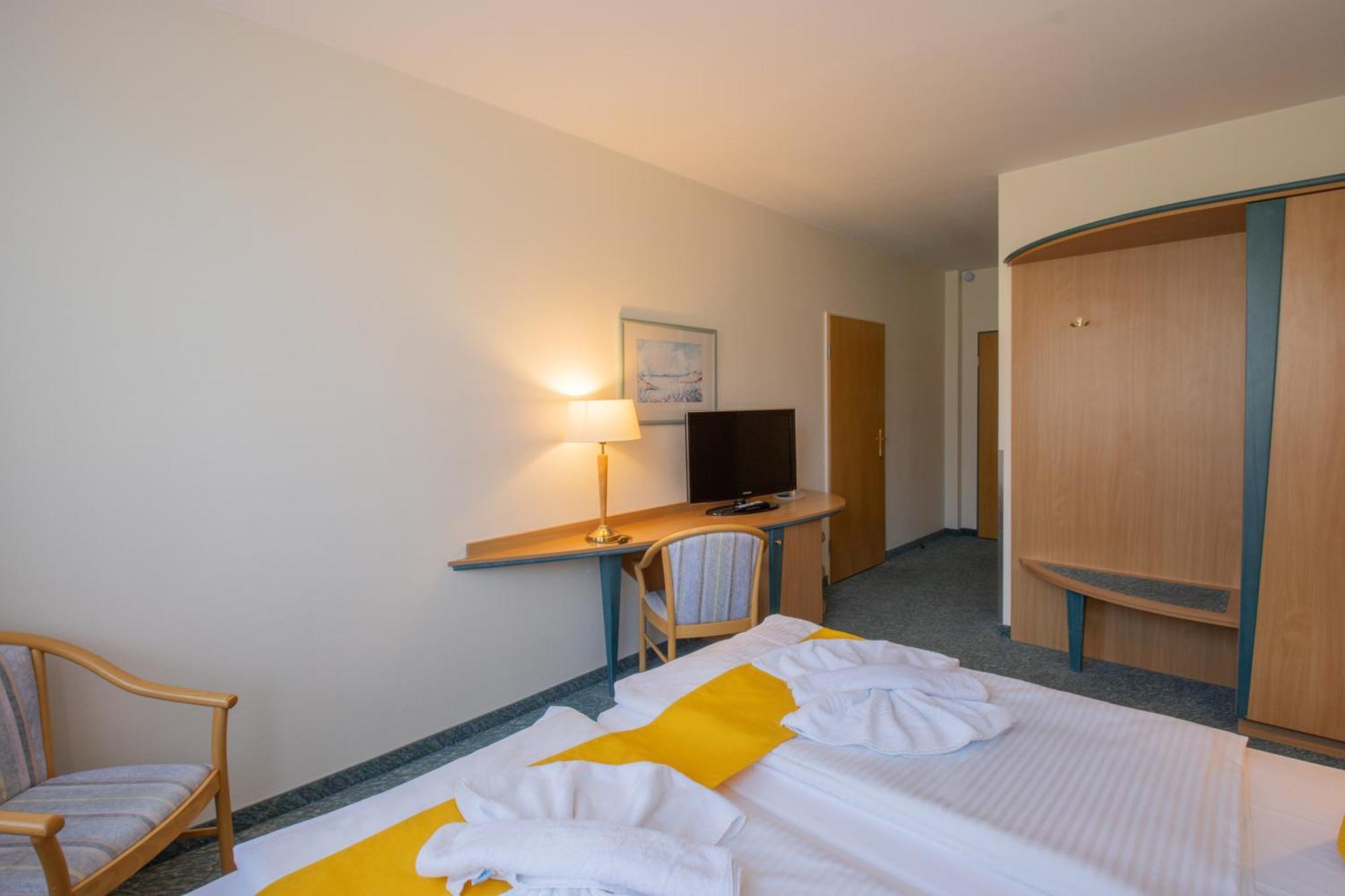 Päwesin Seehotel Bollmannsruh מראה חיצוני תמונה