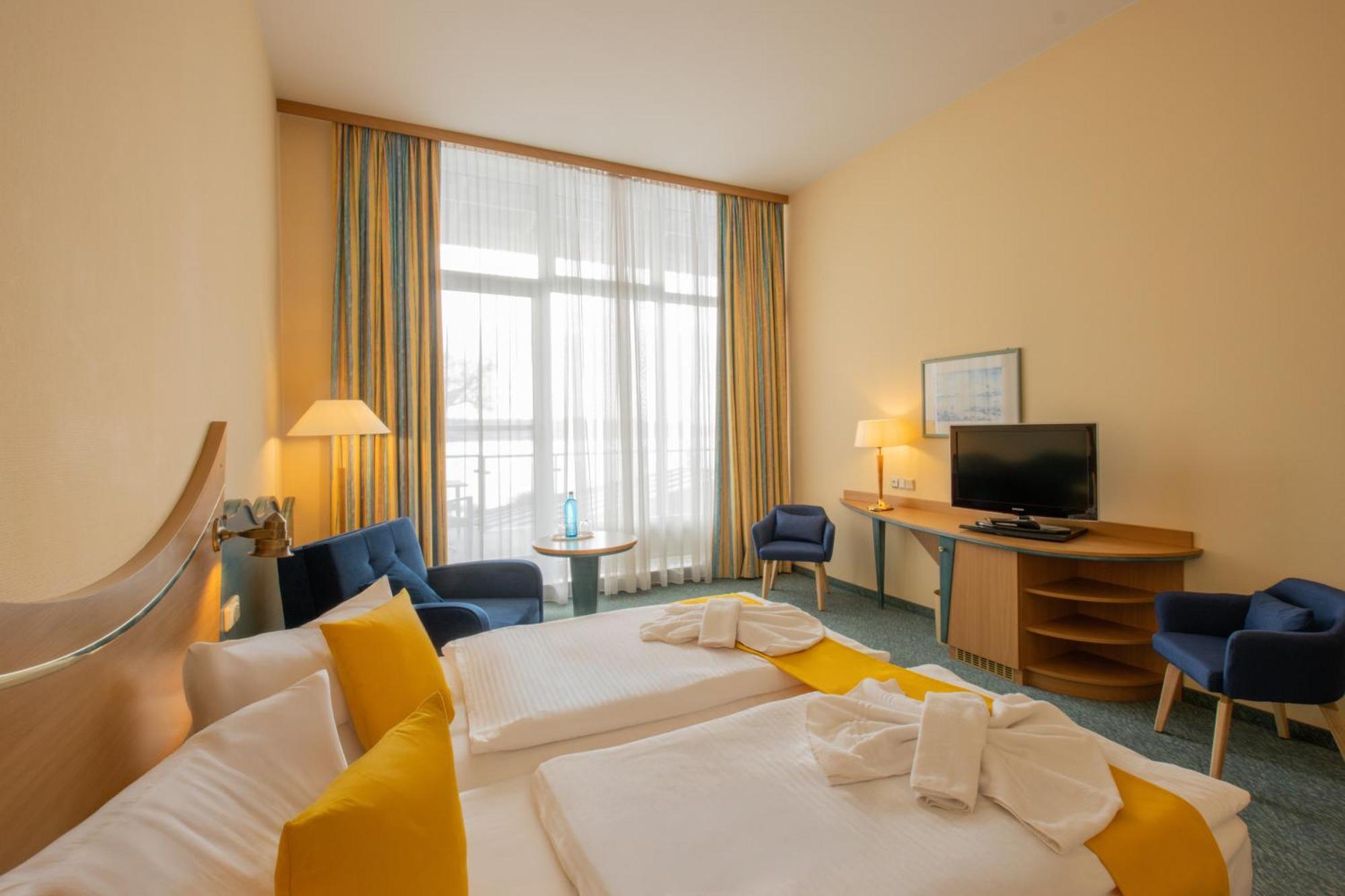 Päwesin Seehotel Bollmannsruh מראה חיצוני תמונה