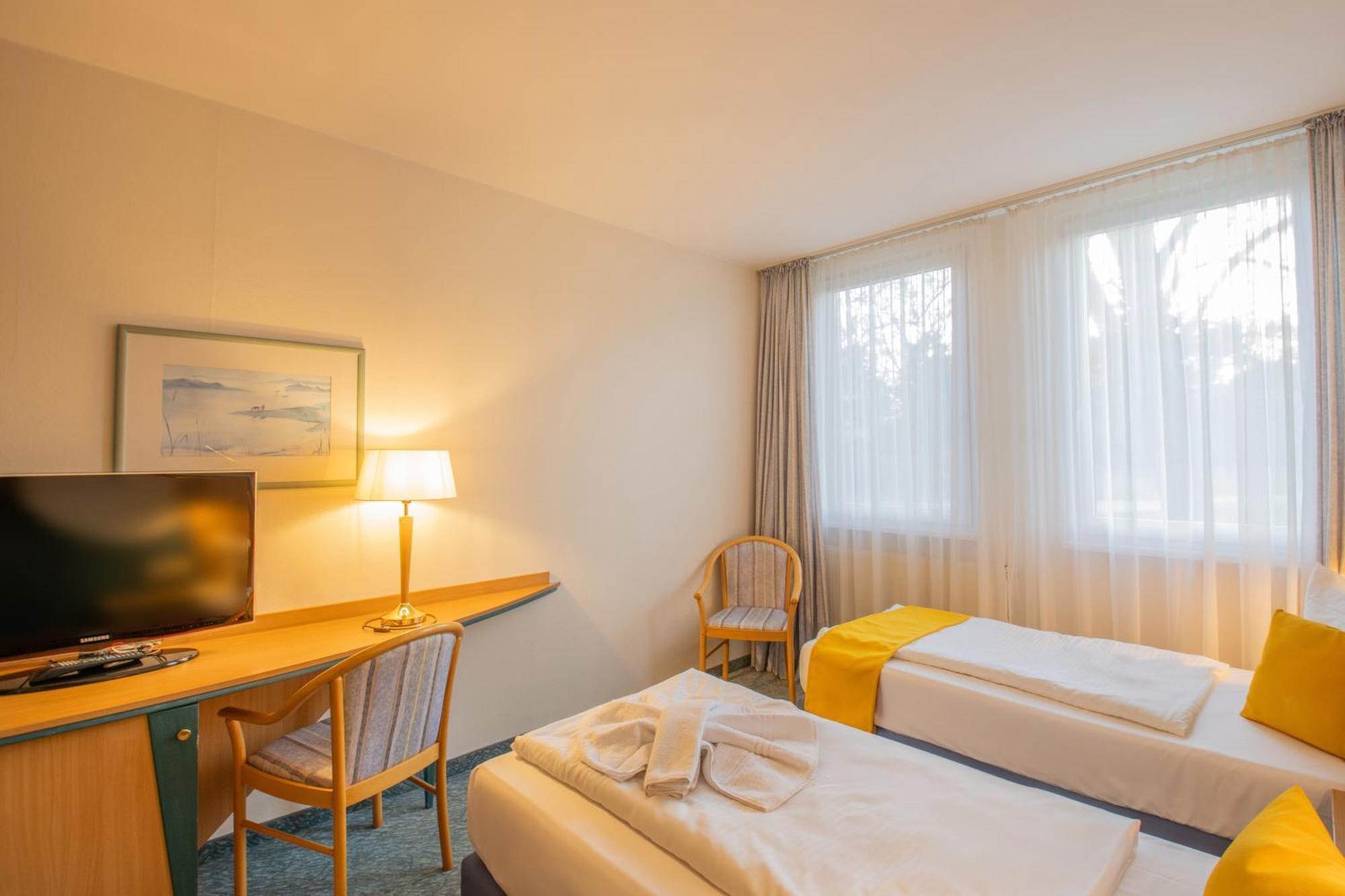 Päwesin Seehotel Bollmannsruh מראה חיצוני תמונה